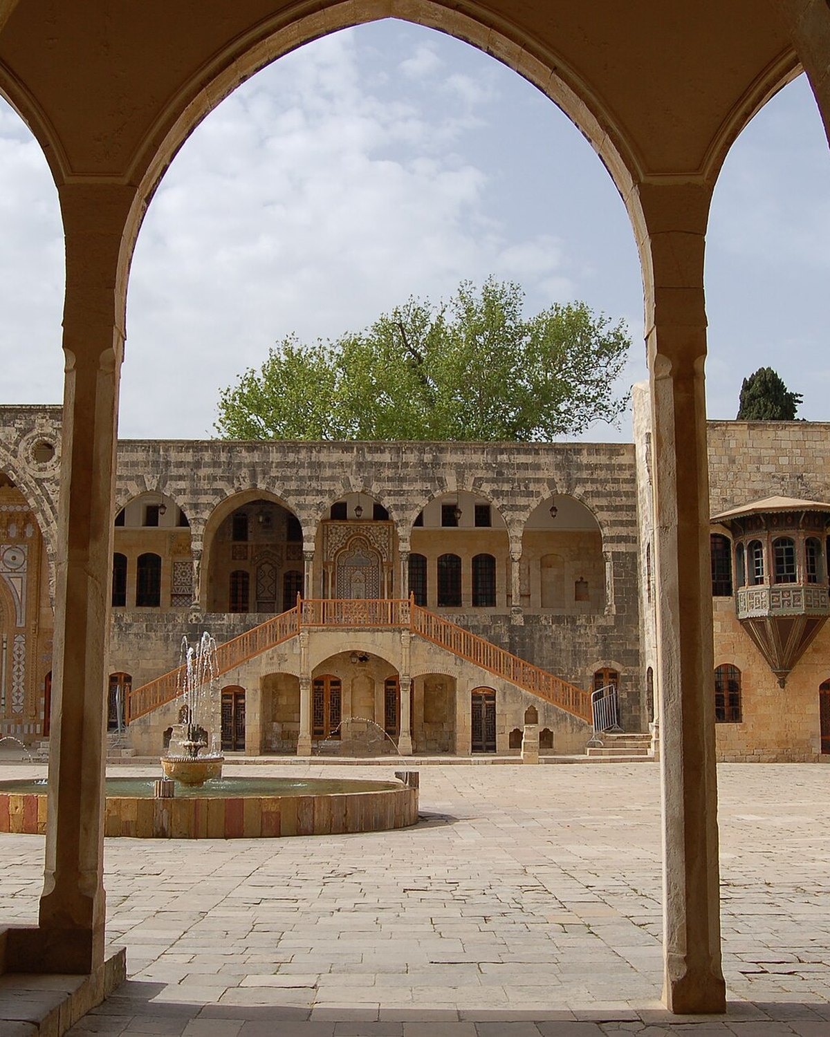 Budget stays in Lebanon